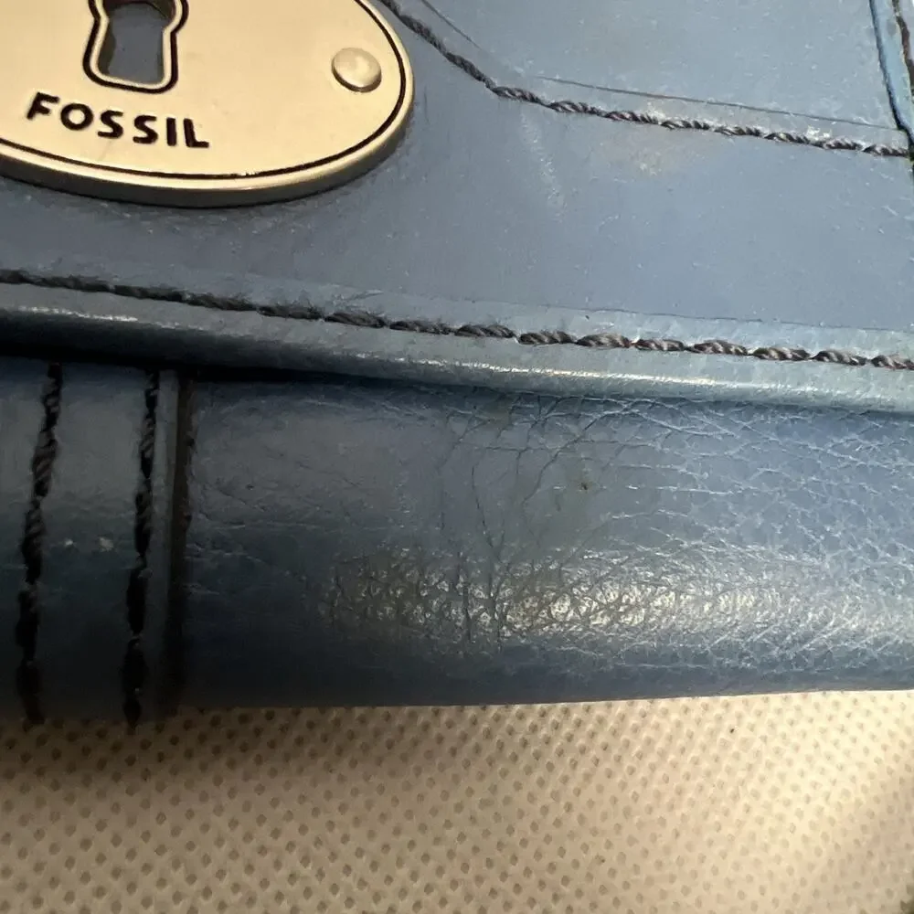 Fossil Keyhole Leather Bi Fold Blue Wallet